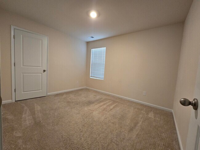 Building Photo - 4053 Crimson Pass