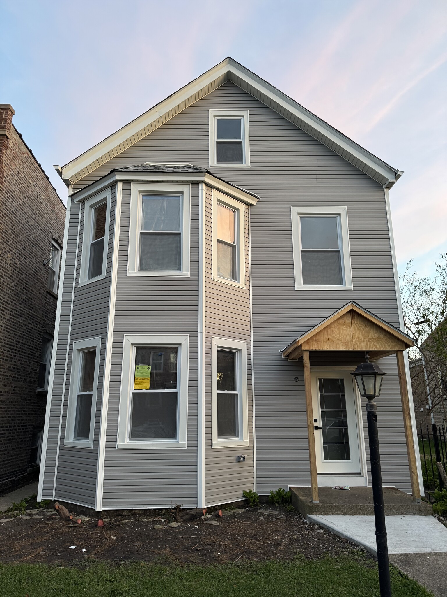 Building Photo - 5335 W 23rd Pl