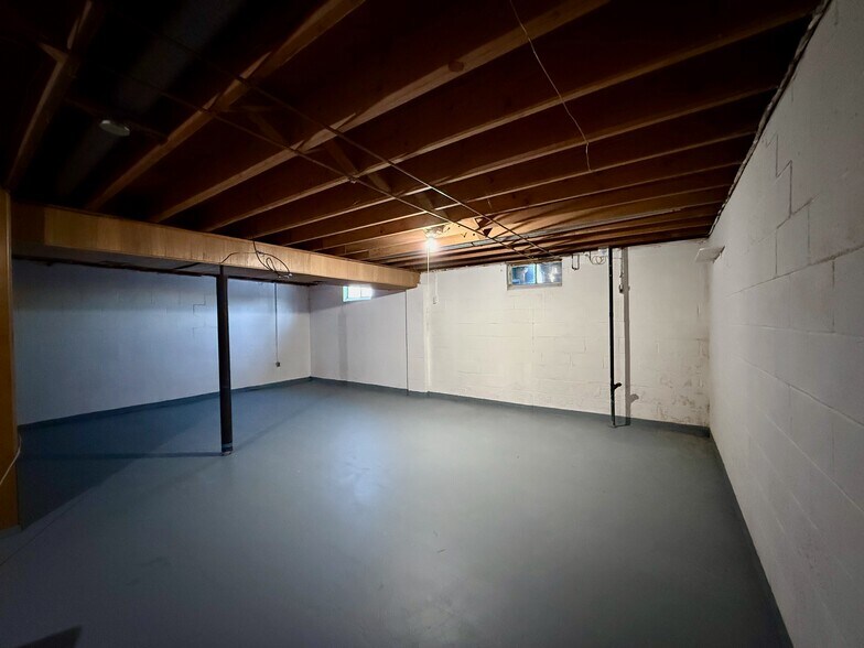 Building Photo - 241 Euclid Ave