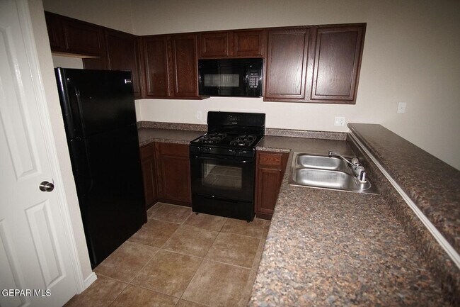 Building Photo - 10692 Canyon Sage Dr