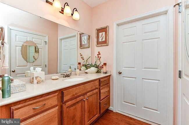 Building Photo - 17436 Slipper Shell Way