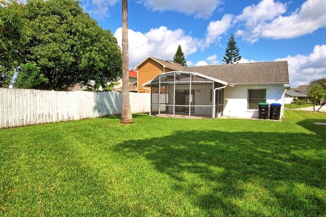 Building Photo - Charming Home in Whisper Lakes!! Available...