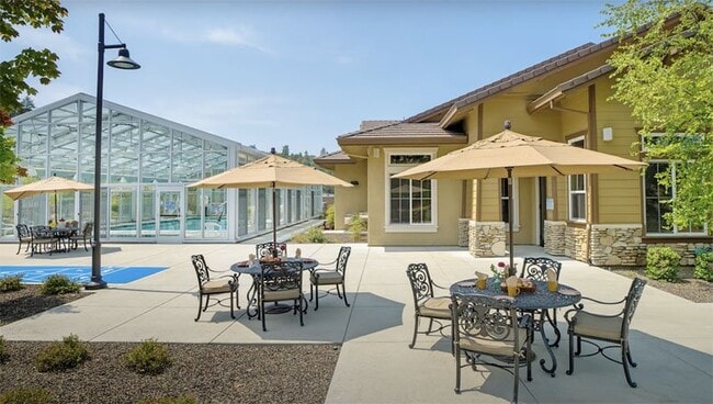 Building Photo - Rare opportunity to rent in the Eskaton Village in Placerville!