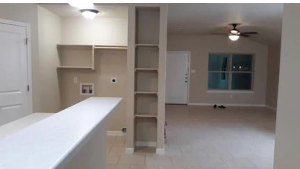 Building Photo - 4304 Ivory Ln