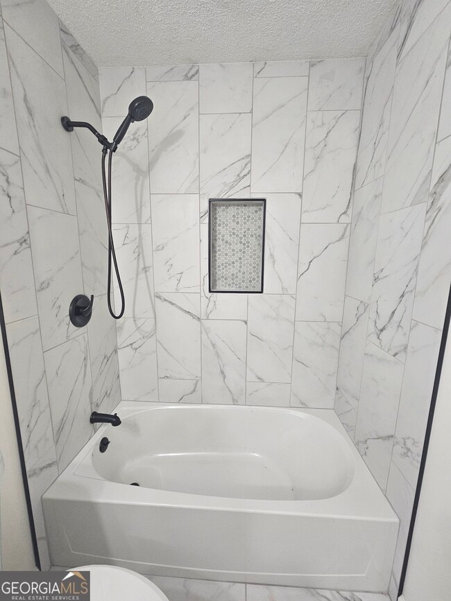 Building Photo - 150 Park Timbers Dr