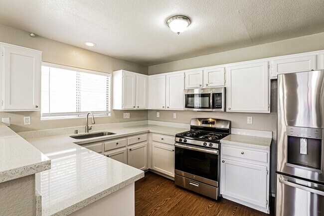 Building Photo - 2110 Big Boulder Dr