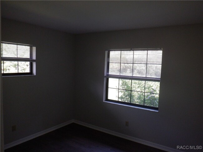 Building Photo - 4441 S World Way