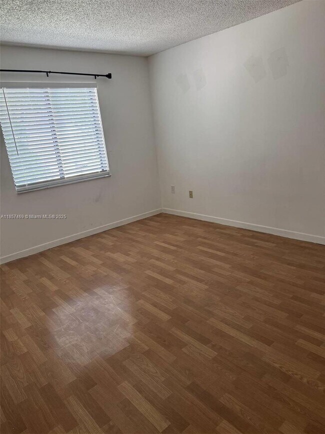 Building Photo - 8999 SW 123rd Ct