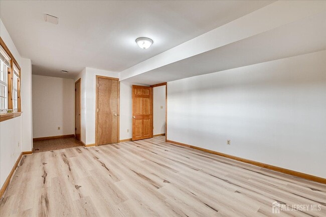 Building Photo - 23 Cardownie St