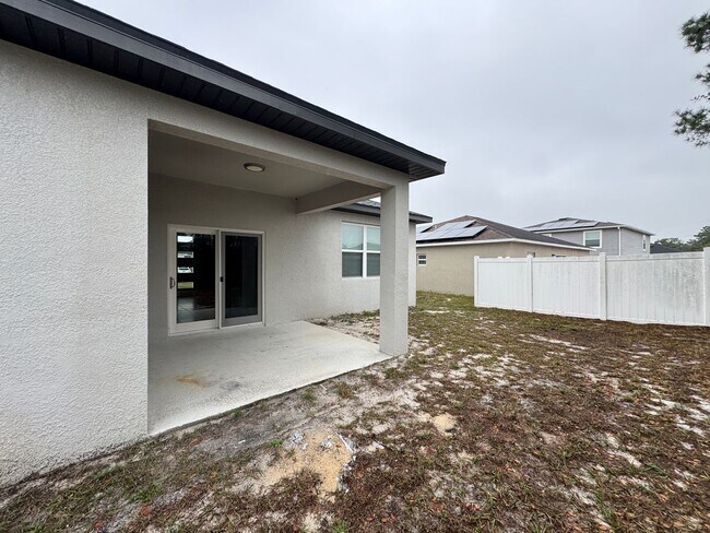 Building Photo - INCREDIBLE 4 Bedroom, 2 Bathroom Home in Poinciana!