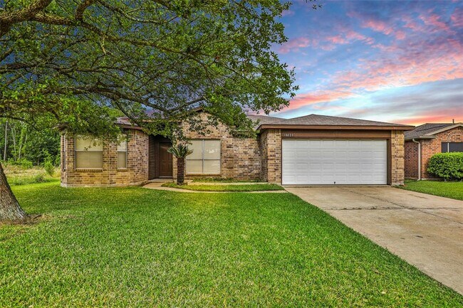 Primary Photo - 18023 Lago Forest Dr