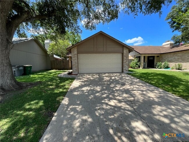 Building Photo - 519 Rattan Dr
