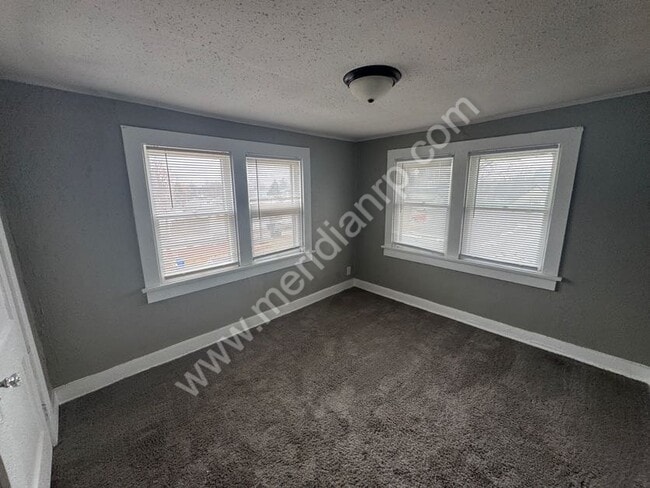 Building Photo - 3217 Raymond St