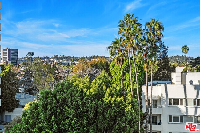 Building Photo - 10660 Wilshire Blvd