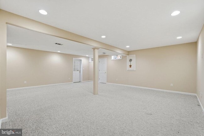 Building Photo - 20721 Sweetair Ct