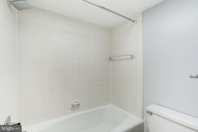 Building Photo - 1140 23rd St NW