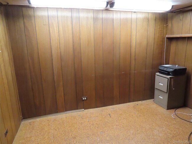 Building Photo - 3 Birch St