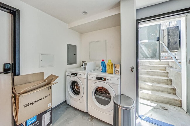 Building Photo - 764-768 Natoma Street-SI FL1-ID1259139P