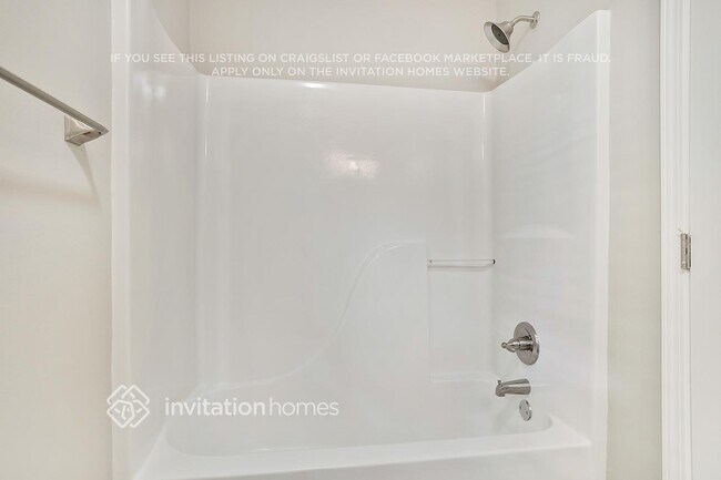 Building Photo - 3424 Kingsbrooke Way