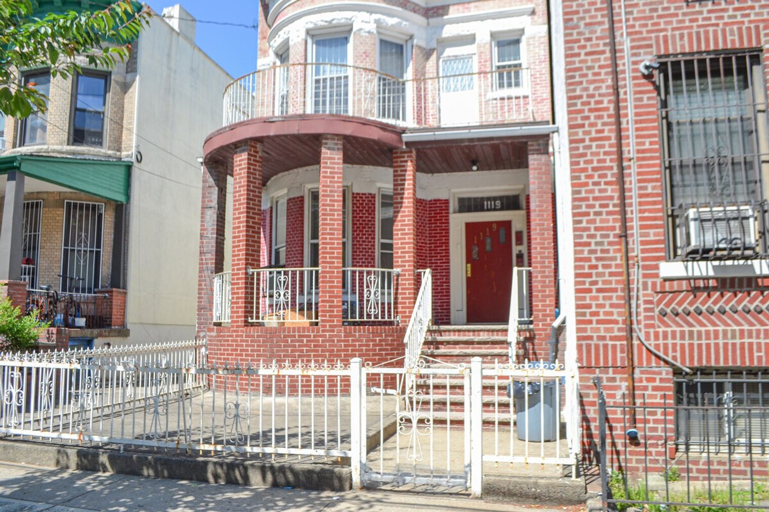 Building Photo - 4105 Fort Hamilton Pkwy