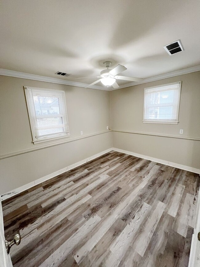 Building Photo - COMING SOON: Family-Friendly Home with Plenty of Space!