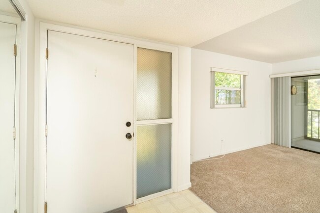 Building Photo - 22 Veronese Ct