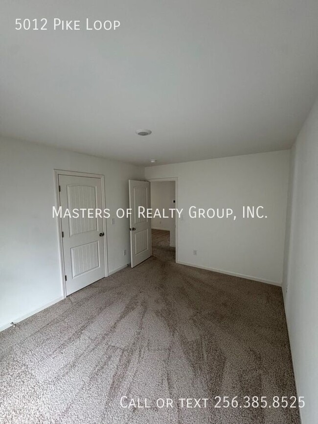 Building Photo - 5012 Pike Lp