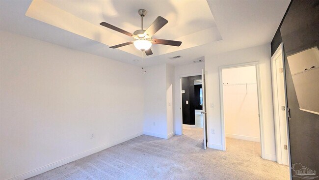 Building Photo - 151 Calvert Oaks Dr