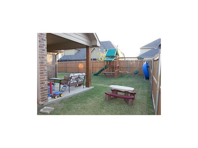 Building Photo - 4307 Oak Bluff Dr