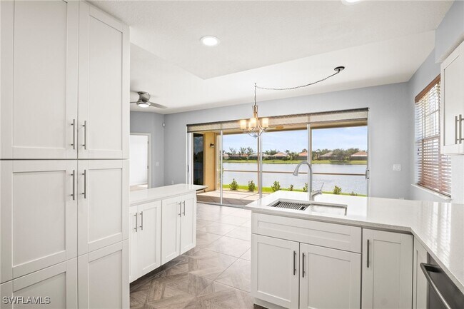 Building Photo - 16261 Coco Hammock Way