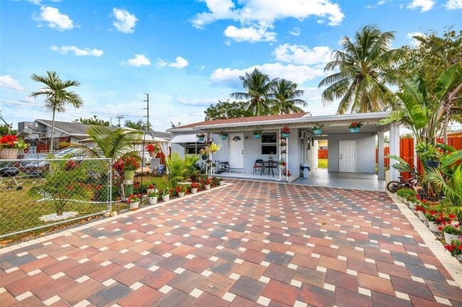 Building Photo - 2210 Roosevelt St