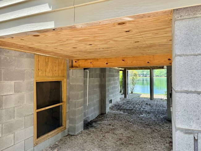 Building Photo - 7162 Windward Dr