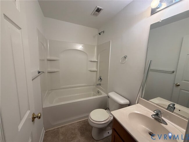 Building Photo - 3501 Thornsett Dr