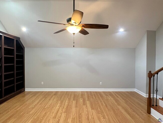 Building Photo - 253 Chadwick Cir