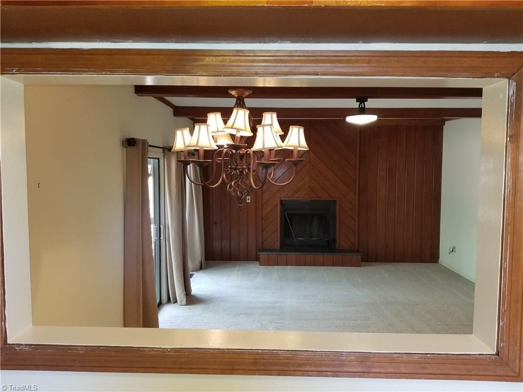 Building Photo - 601 Aspen Place