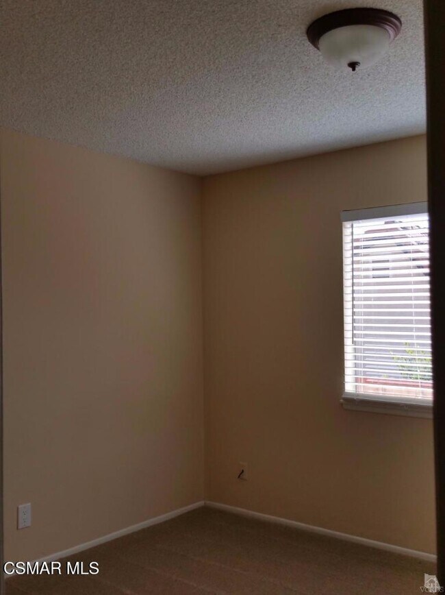 Building Photo - 28625 Quaint St