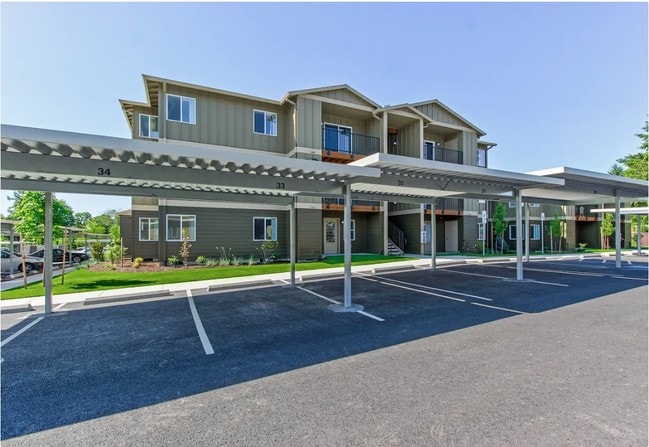 Building Photo - Chehalem Pointe Apartments