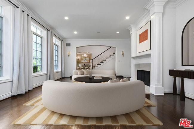 Building Photo - 3254 Oakdell Rd