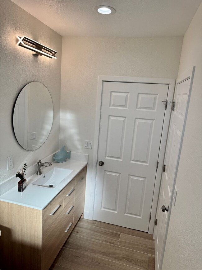 Building Photo - Beautifully Built 2-bedroom, 1.5-bath ADU ...
