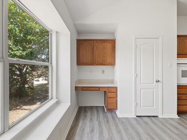 Building Photo - 5705 Frio Dr