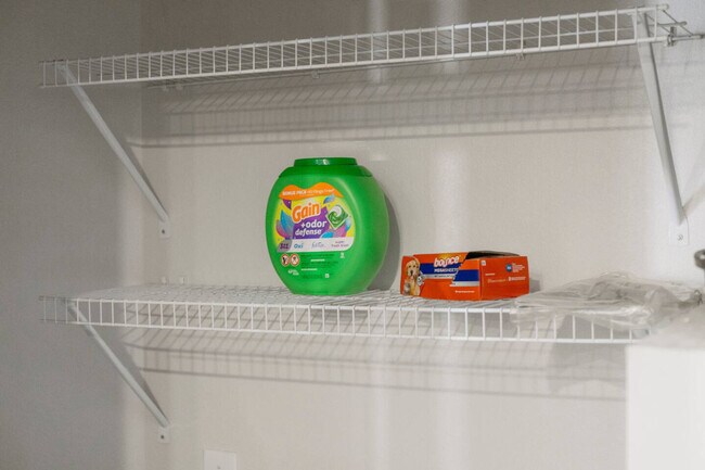 Building Photo - 8122 Midtown Blvd