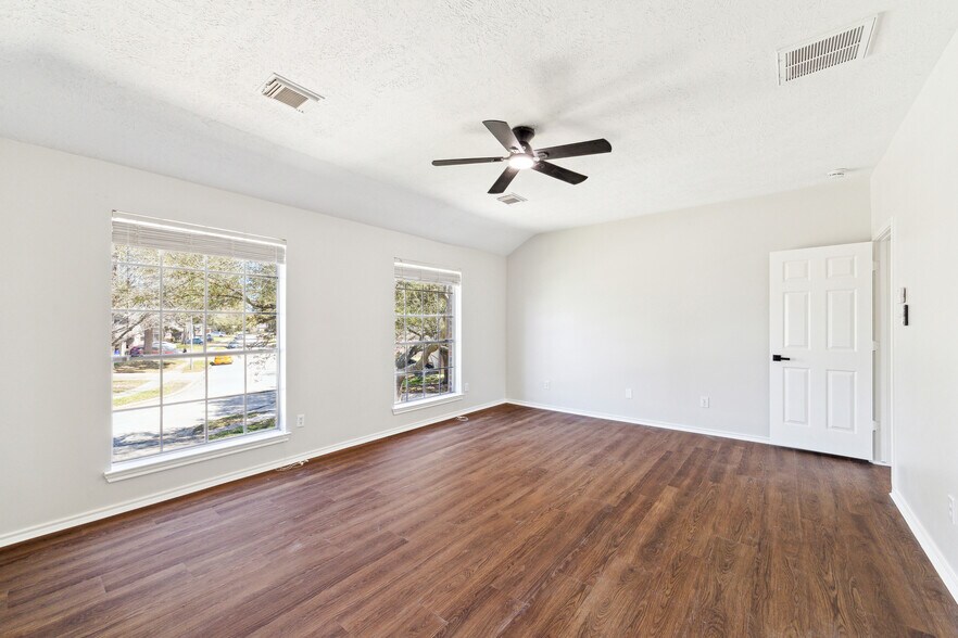 Building Photo - 18603 Timber Twist Dr