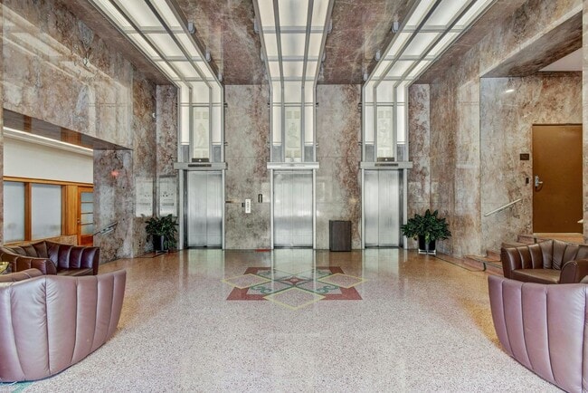 Building Photo - 710 Colorado St