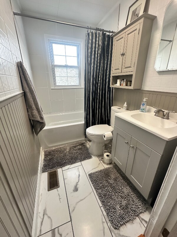 Building Photo - 1901 Cherry St