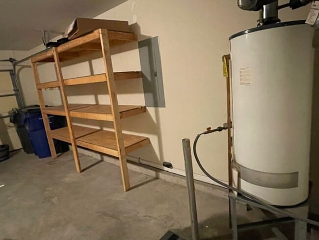 Building Photo - Whitsett / Walnut Crossing