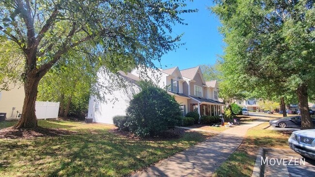 Building Photo - 255 Luzelle Dr