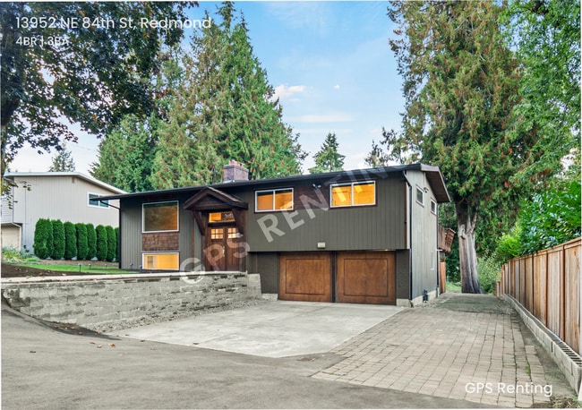 Building Photo - 13952 NE 84th St