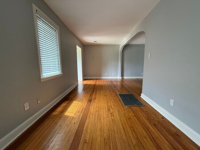 Building Photo - 159 St Agnes Dr