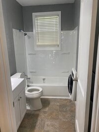 Building Photo - 2828 Little St