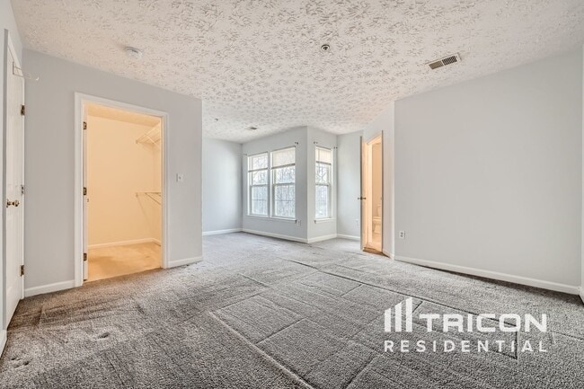 Building Photo - 8384 Frostwood Dr
